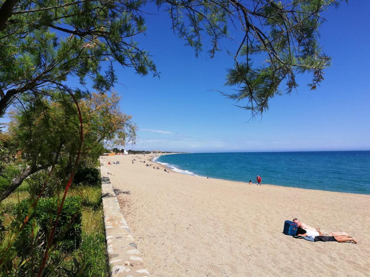 ארגלס-סור-מר Les Lavandines -Coquette Maison De Vacances - 400 M De La Plage - Grande Terrasse - 2 Chambres - 2 Salles De Bain - Tout Confort מראה חיצוני תמונה